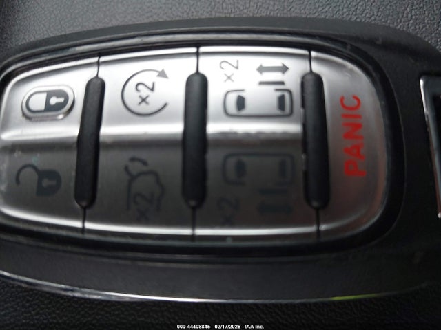 2025 CHRYSLER PACIFICA 2C4RC1BG4SR556660 Photo 10