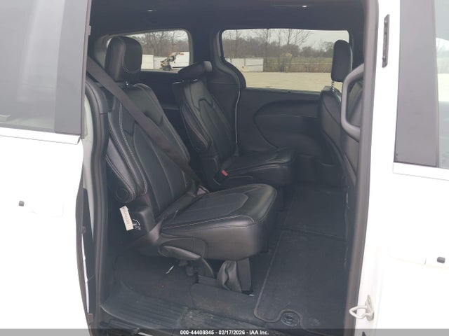 2025 CHRYSLER PACIFICA 2C4RC1BG4SR556660 Photo 7