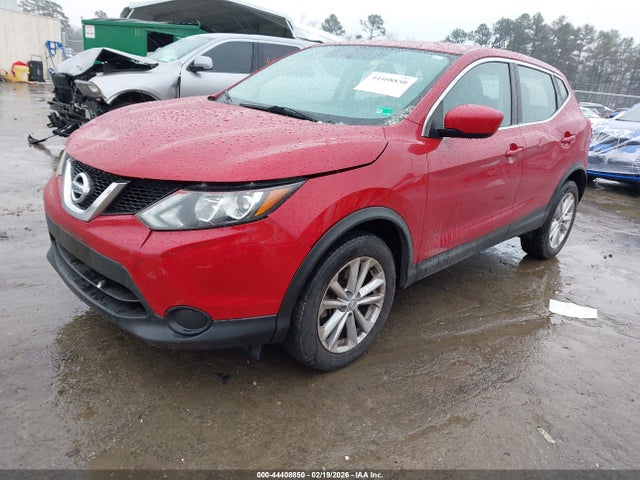 JN1BJ1CRXJW200374 Nissan Rogue Sport S