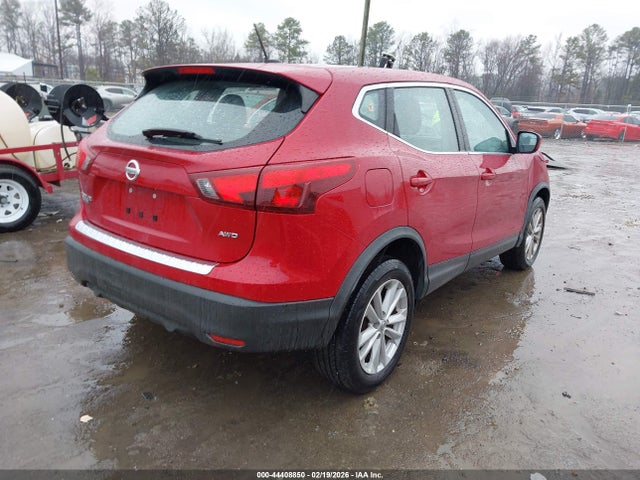 JN1BJ1CRXJW200374 Nissan Rogue Sport S