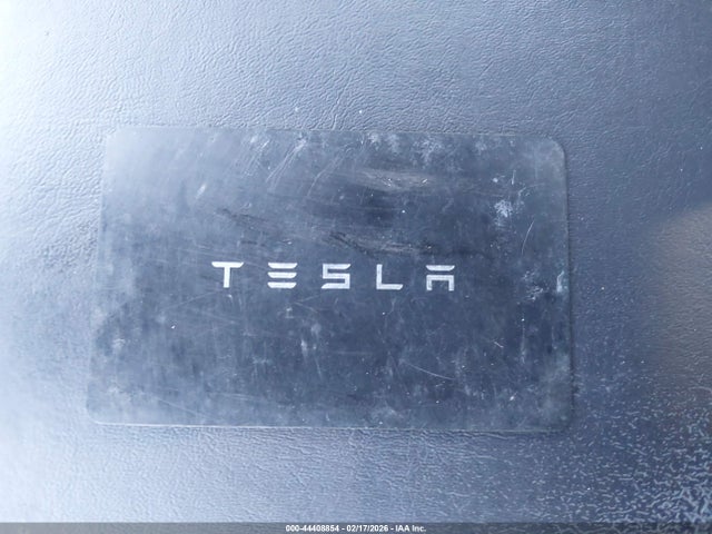 44408854 :رقم المزاد ، 5YJ3E1EB1JF072021 vin ، 2018 Tesla Model 3 Long Range/performance مزاد بيع