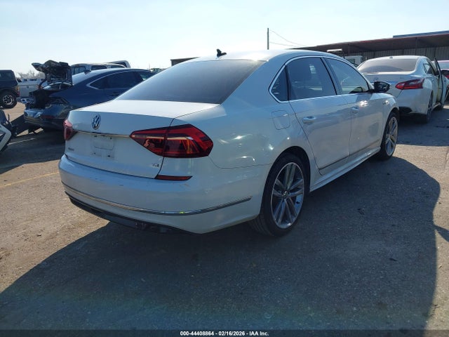 2017 VOLKSWAGEN PASSAT 1VWDT7A31HC000509 Photo 3