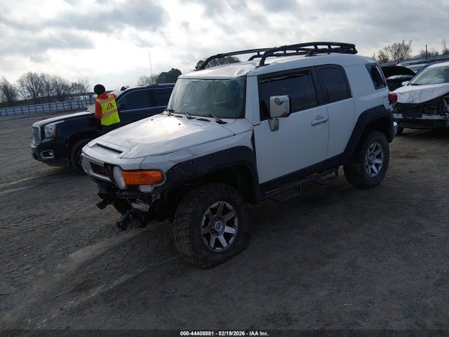 2014 TOYOTA FJ CRUISER JTEBU4BFXEK182190 Photo 1