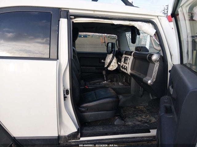 2014 TOYOTA FJ CRUISER JTEBU4BFXEK182190 Photo 4