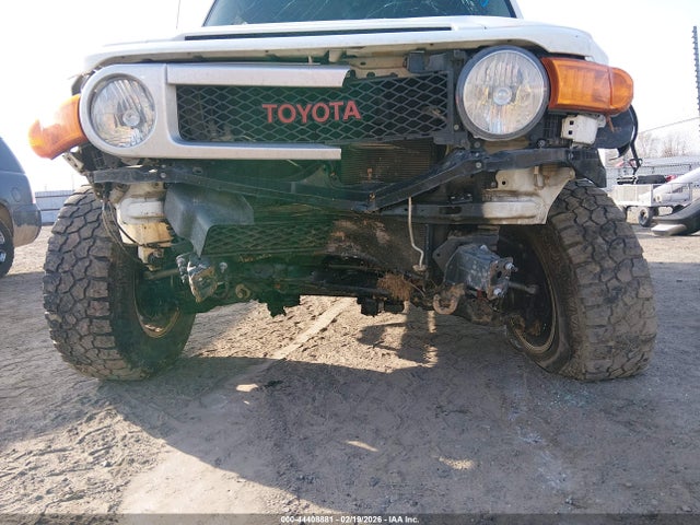 2014 TOYOTA FJ CRUISER JTEBU4BFXEK182190 Photo 5