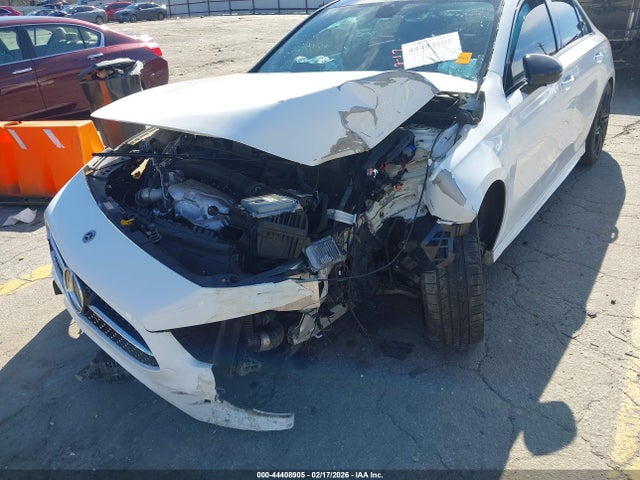 2021 Mercedes-benz A 220 მანქანა იყიდება აუქციონზე, vin: W1K3G4EB0MJ269440, აუქციონის ნომერი: 44408905