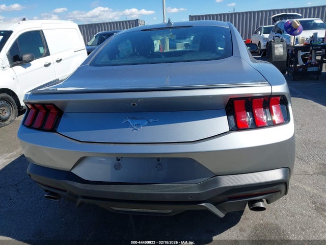 Ford Mustang Ecoboost Premium Fastback 2025 1FA6P8THXS5120440 Image 16