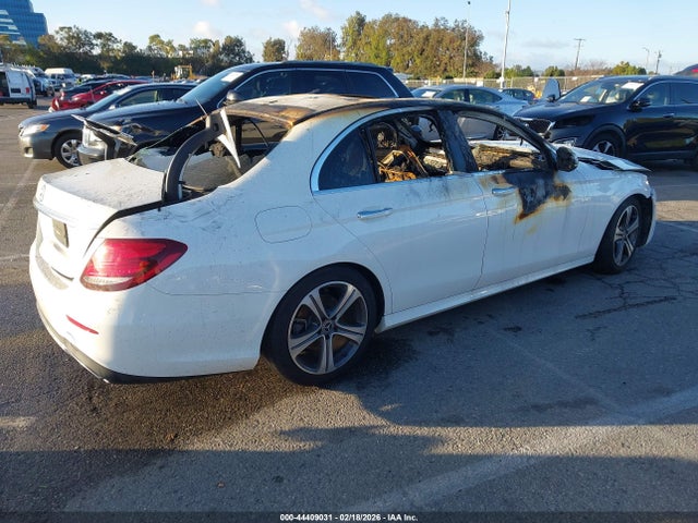 2020 MERCEDES-BENZ E 350 W1KZF8DB0LA838548 Photo 3