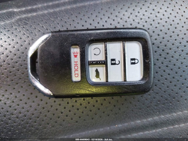 44409043 :رقم المزاد ، 5J6RW2H91HL008956 vin ، 2017 Honda Cr-v Touring مزاد بيع