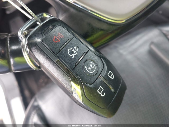 44409046 :رقم المزاد ، 5LMTJ2AH3FUJ48356 vin ، 2015 Lincoln Mkc مزاد بيع