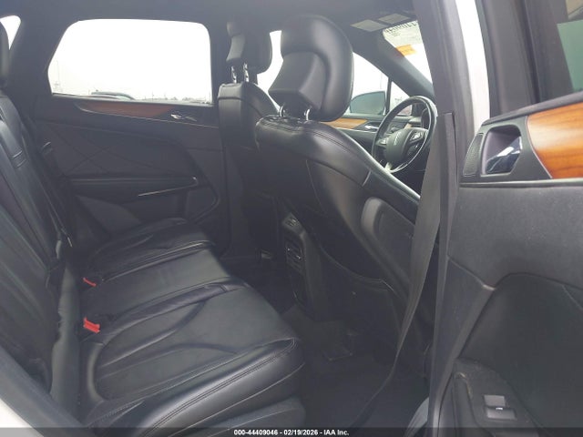 44409046 :رقم المزاد ، 5LMTJ2AH3FUJ48356 vin ، 2015 Lincoln Mkc مزاد بيع