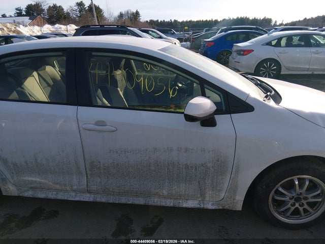 JTDEAMDE9N3002030 Toyota Corolla Hybrid Le