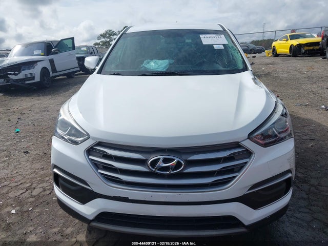 Продаж на аукціоні авто 2018 Hyundai Santa Fe Sport 2.4l, vin: 5NMZT3LB8JH093154, номер лоту: 44409121