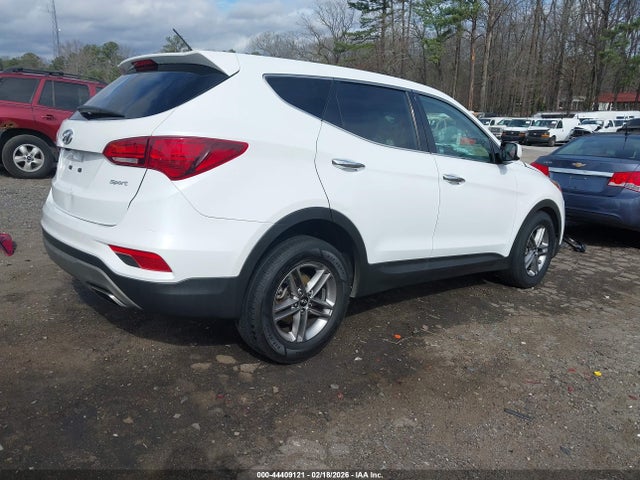 Продаж на аукціоні авто 2018 Hyundai Santa Fe Sport 2.4l, vin: 5NMZT3LB8JH093154, номер лоту: 44409121