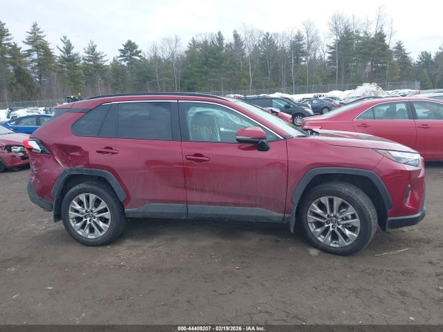 2T3A1RFV8SW613331 Toyota Rav4 Xle Premium