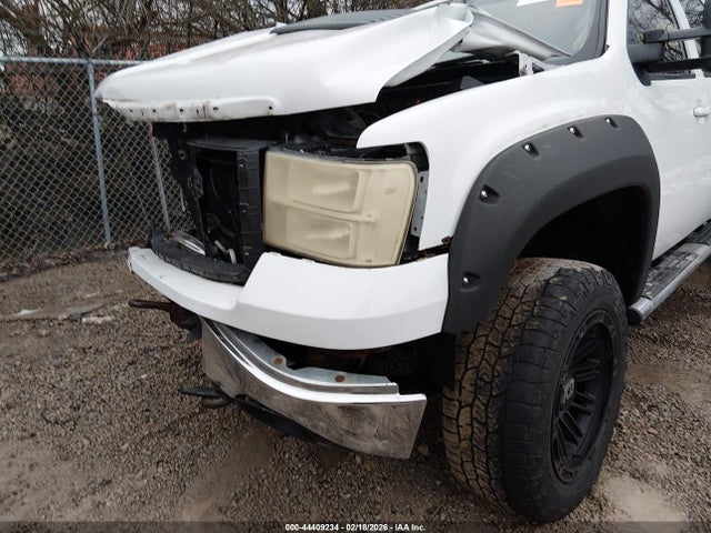Aukcja sprzedaży 2011 Gmc Sierra 2500hd Slt, vin: 1GT121C83BF113141, numer aukcji: 44409234