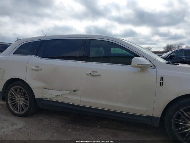 Lincoln Mkt Reserve 2019 2LMHJ5AT2KBL01358 Image 14