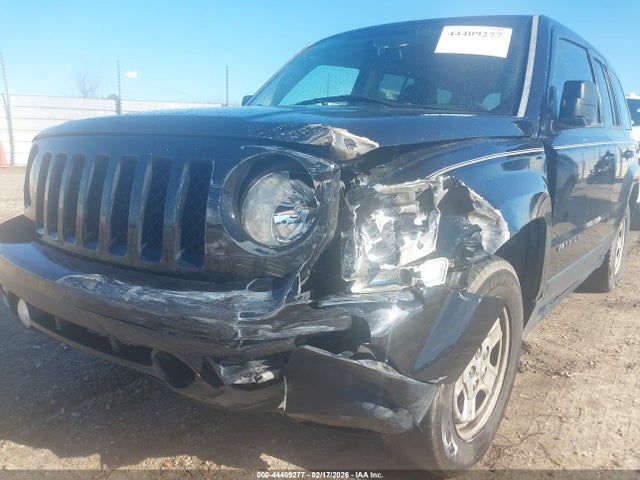 44409277 :رقم المزاد ، 1C4NJPBAXED722822 vin ، 2014 Jeep Patriot Sport مزاد بيع