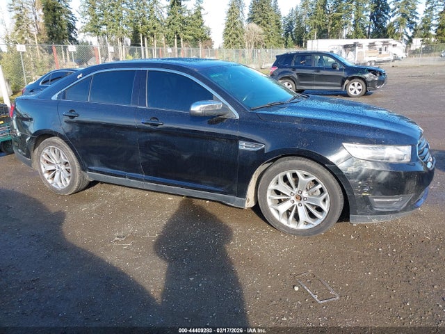 Ford Taurus Limited 2016 1FAHP2F97GG104881 Image 13