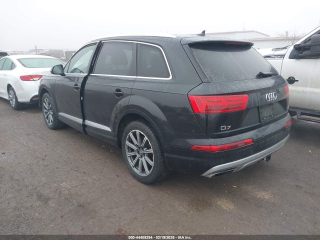 Продажа на аукционе авто 2017 Audi Q7 3.0t Premium, vin: WA1VAAF7XHD038864, номер лота: 44409294