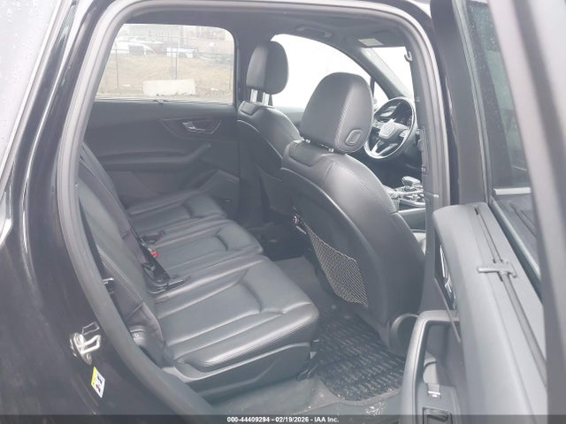 Продажа на аукционе авто 2017 Audi Q7 3.0t Premium, vin: WA1VAAF7XHD038864, номер лота: 44409294