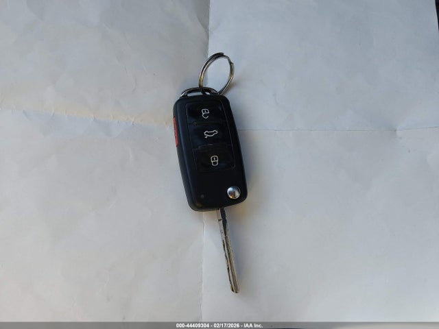 44409304 :رقم المزاد ، 3VW2K7AJ5EM384216 vin ، 2014 Volkswagen Jetta 2.0l S مزاد بيع