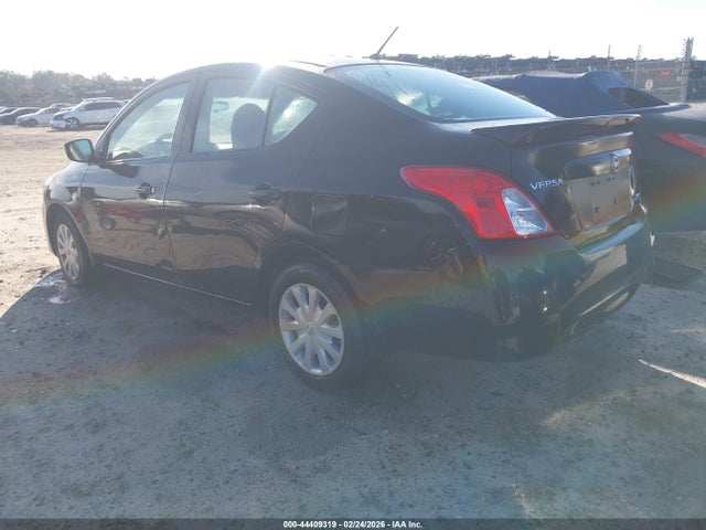 3N1CN7AP1GL860993 Nissan Versa 1.6 S+