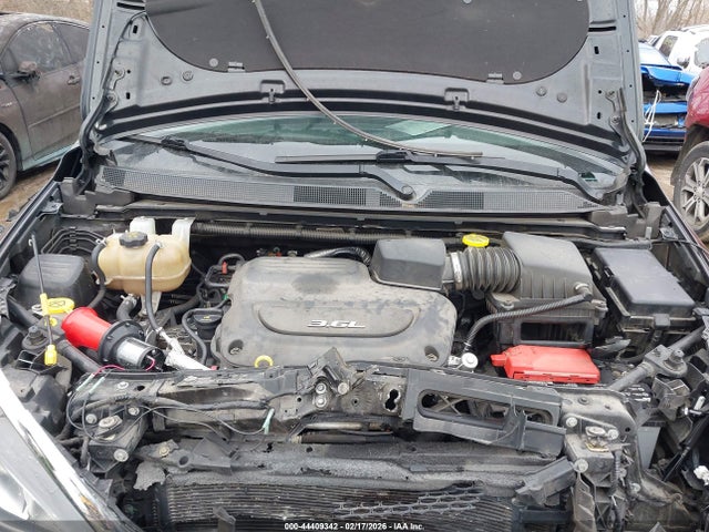 44409342 :رقم المزاد ، 2C4RC1BG1HR785113 vin ، 2017 Chrysler Pacifica Touring-l مزاد بيع