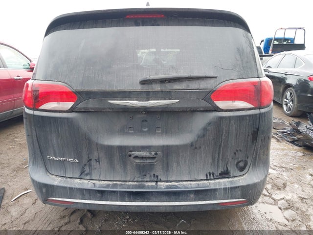 44409342 :رقم المزاد ، 2C4RC1BG1HR785113 vin ، 2017 Chrysler Pacifica Touring-l مزاد بيع