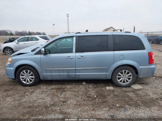 44409347 :رقم المزاد ، 2C4RC1JGXGR200884 vin ، 2016 Chrysler Town & Country Limited مزاد بيع