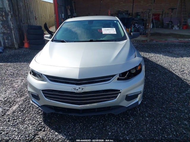 1G1ZC5ST4HF256968 Chevrolet Malibu 1fl