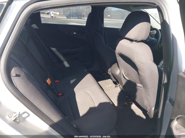 1G1ZC5ST4HF256968 Chevrolet Malibu 1fl