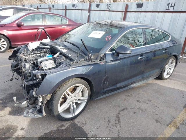 2018 AUDI A5 WAUENCF50JA110910 Photo 1