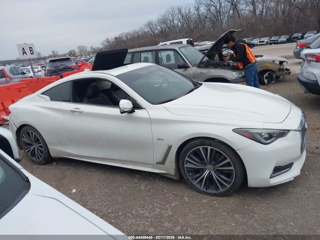 44409448 :رقم المزاد ، JN1EV7EK8HM364104 vin ، 2017 Infiniti Q60 3.0t Premium مزاد بيع