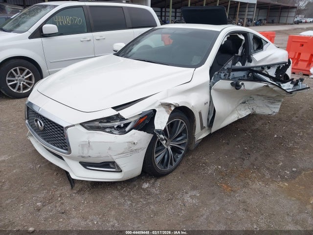 44409448 :رقم المزاد ، JN1EV7EK8HM364104 vin ، 2017 Infiniti Q60 3.0t Premium مزاد بيع