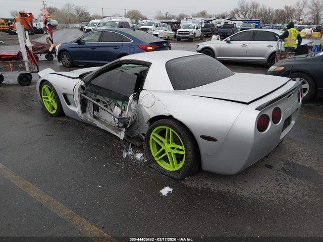 2002 CHEVROLET CORVETTE 1G1YY12S325126691 Photo 2