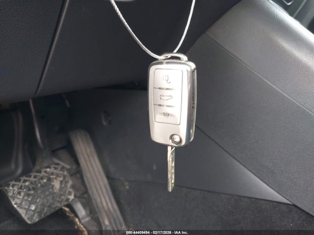 44409494 :رقم المزاد ، WVGAV7AXXGK000494 vin ، 2016 Volkswagen Tiguan S مزاد بيع