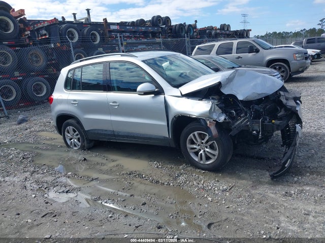 44409494 :رقم المزاد ، WVGAV7AXXGK000494 vin ، 2016 Volkswagen Tiguan S مزاد بيع