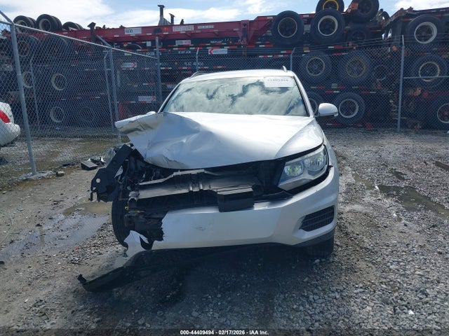 44409494 :رقم المزاد ، WVGAV7AXXGK000494 vin ، 2016 Volkswagen Tiguan S مزاد بيع