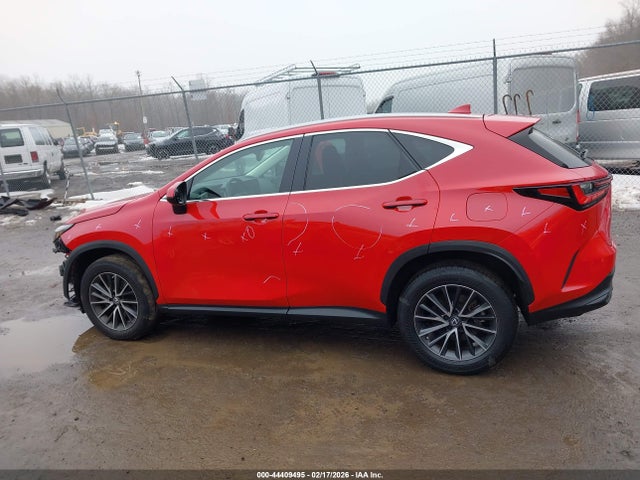 44409495 :رقم المزاد ، 2T2GGCEZ5NC015976 vin ، 2022 Lexus Nx 350 Premium مزاد بيع