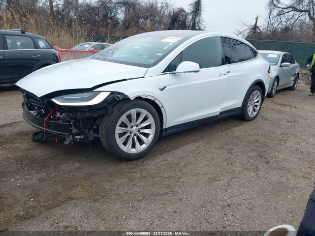 2021 TESLA MODEL X 5YJXCDE28MF323842 Photo 1