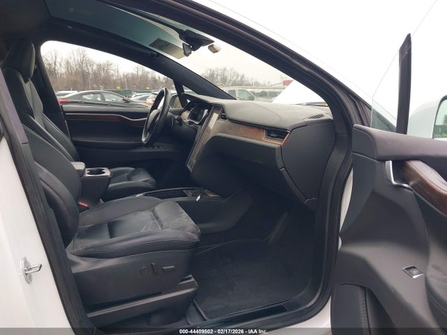 2021 TESLA MODEL X 5YJXCDE28MF323842 Photo 4
