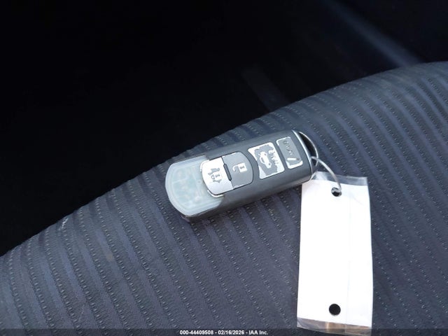 2016 MAZDA MAZDA3 3MZBM1U7XGM239666 Photo 10