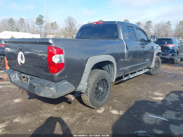5TFRM5F15EX071881 Toyota Tundra Sr5 4.6l V8