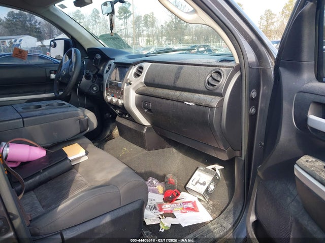 5TFRM5F15EX071881 Toyota Tundra Sr5 4.6l V8