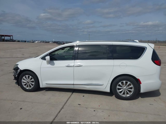 Aukcja sprzedaży 2019 Chrysler Pacifica Touring L, vin: 2C4RC1BG5KR537437, numer aukcji: 44409523