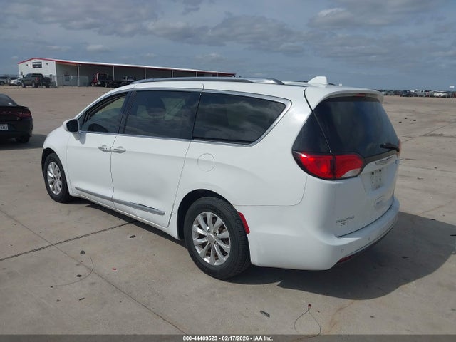 Aukcja sprzedaży 2019 Chrysler Pacifica Touring L, vin: 2C4RC1BG5KR537437, numer aukcji: 44409523