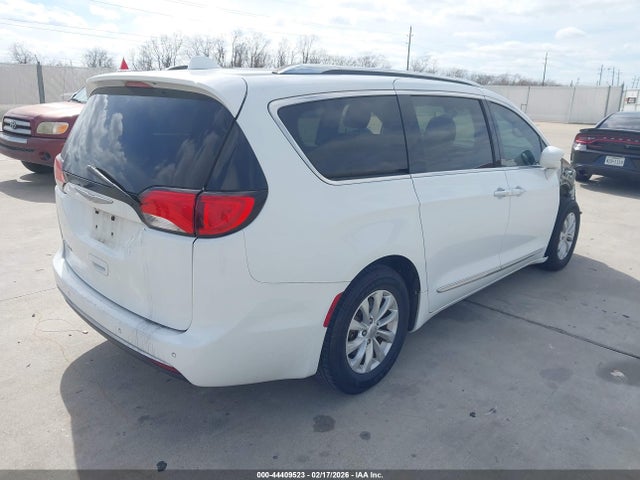 Aukcja sprzedaży 2019 Chrysler Pacifica Touring L, vin: 2C4RC1BG5KR537437, numer aukcji: 44409523