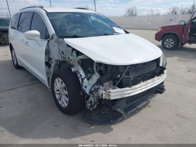 Aukcja sprzedaży 2019 Chrysler Pacifica Touring L, vin: 2C4RC1BG5KR537437, numer aukcji: 44409523