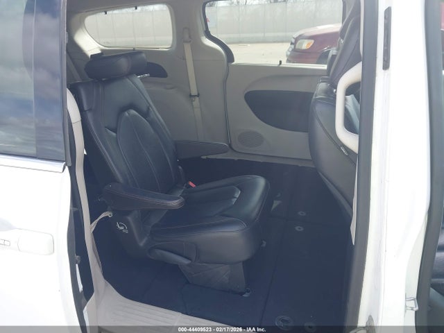 Aukcja sprzedaży 2019 Chrysler Pacifica Touring L, vin: 2C4RC1BG5KR537437, numer aukcji: 44409523